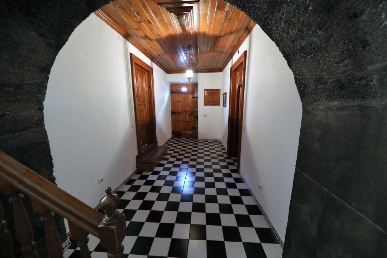 Апартаменти Angra Downtown Flat Ангра-ду-Ероїшму Екстер'єр фото